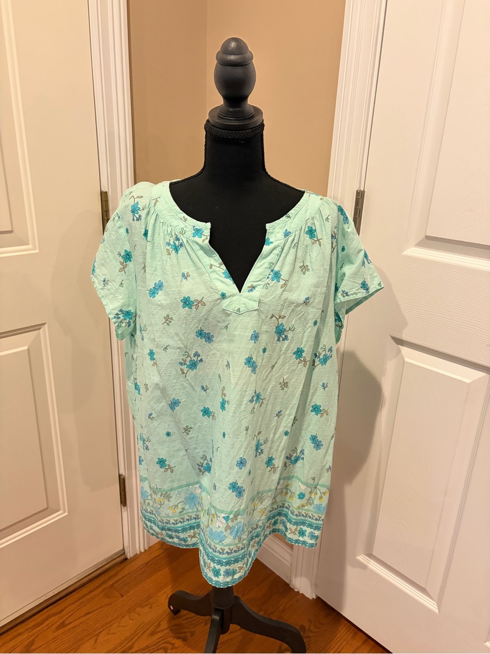 St. John's Bay Mint Green Floral Split-Neck Tunic